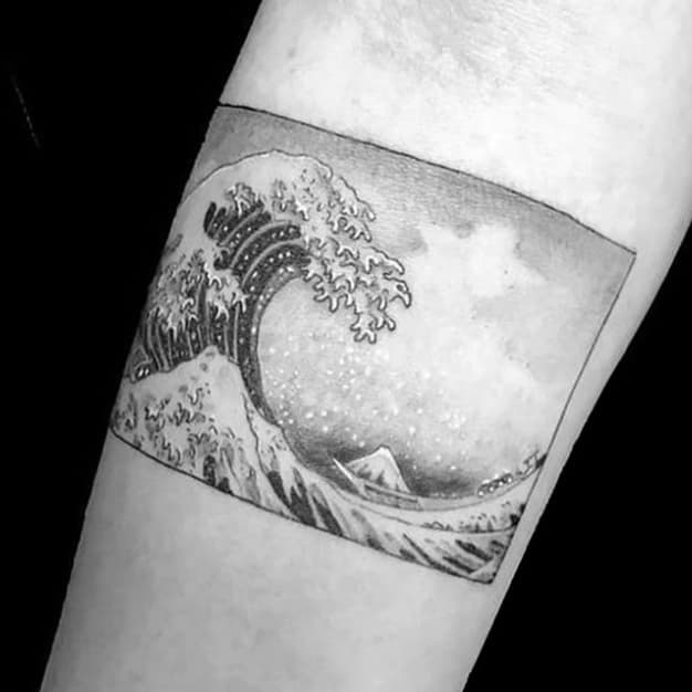 tatuagem oriental & japonesa: onda no mar no braço, em Guarulhos, São Paulo, Brasil, por Ale Saito | KAS TATTOO